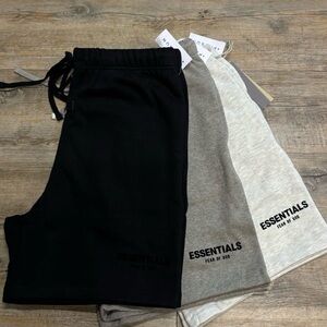 Men’s essential shorts